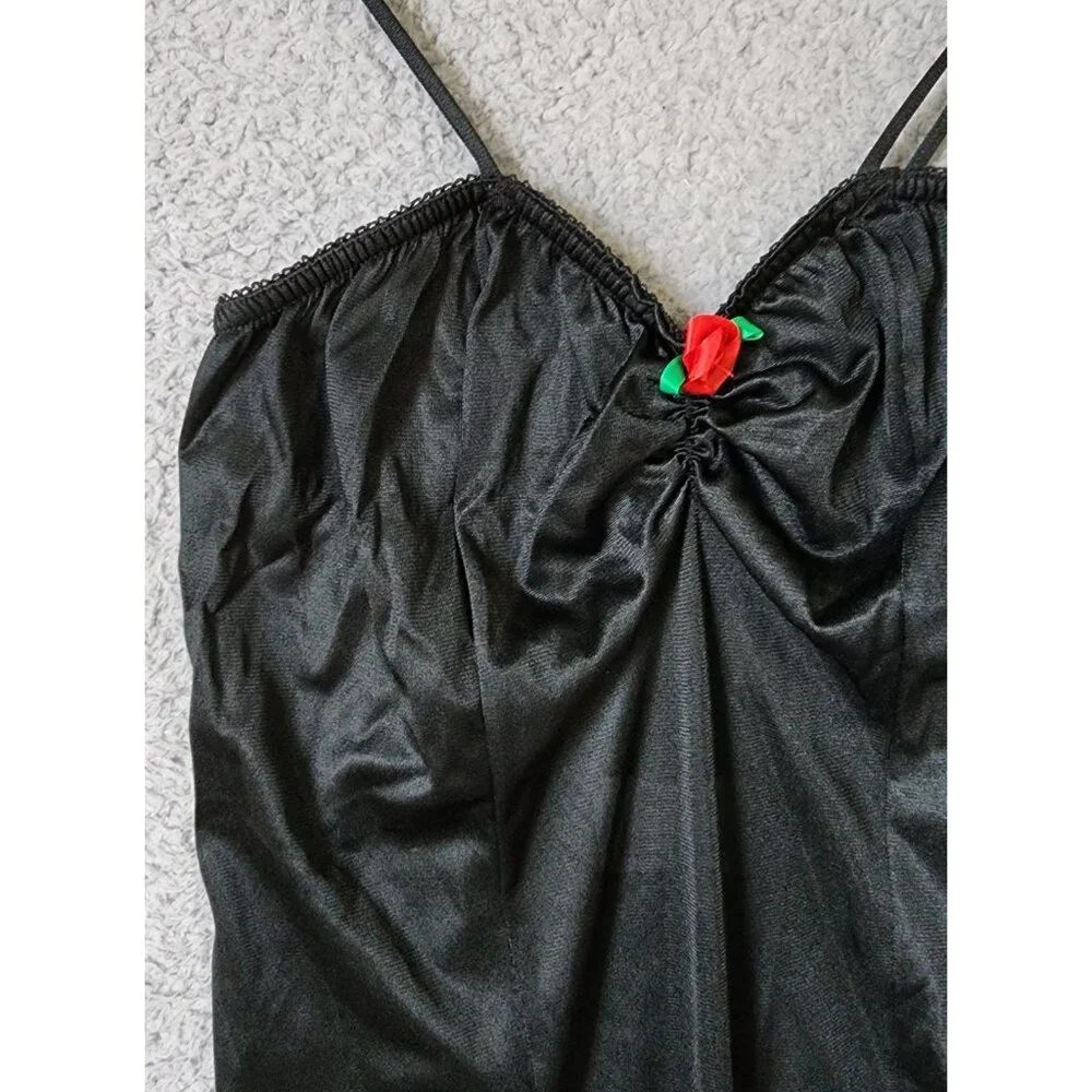 Vtg Undercover Wear Women's Sz S Sleeveless Short Mermaid Style Nightgown Black‎